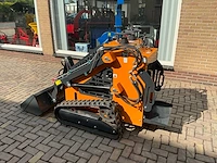 2025 skid steer loader qb480 - afbeelding 12 van  18