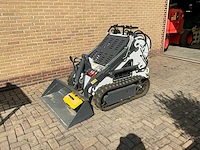 2025 skid steer lrt460 - afbeelding 1 van  16