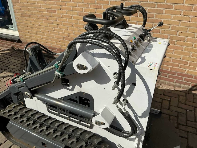 2025 skid steer lrt460 - afbeelding 16 van  16