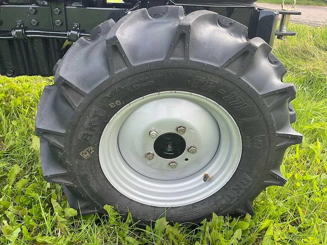 2025 solis s26 + minitractor met klepelmaaier - afbeelding 24 van  27