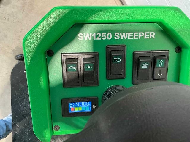 2025 stahlwerk sw1250 zelfrijdende veegmachine - afbeelding 20 van  22