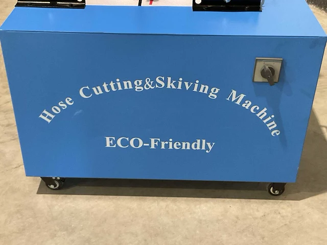 2025 stahlworks hydraulische slangen zaag-/strip machine - afbeelding 4 van  16