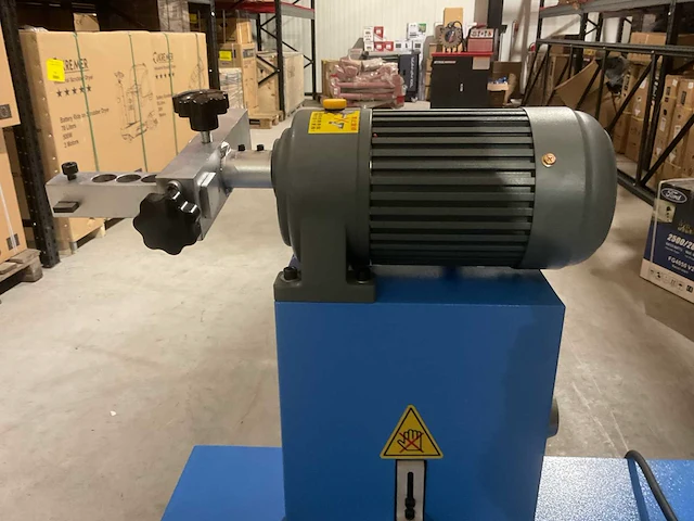 2025 stahlworks hydraulische slangen zaagmachine - afbeelding 6 van  10