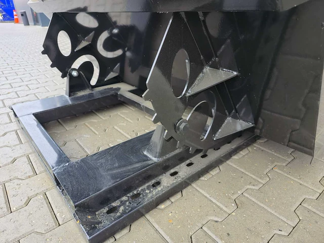2025 stahlworks kantelbak 1.5m³ 1585x1060x1045 (lxbxh) voorzetapparatuur - afbeelding 3 van  11