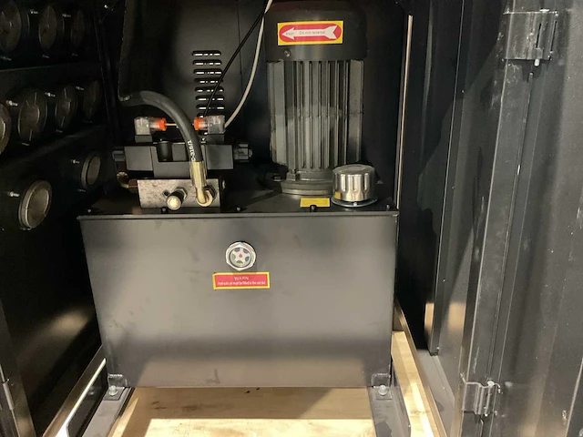 2025 stahlworks sw-51 hydraulische slangen krimp machine afpersmachine - afbeelding 7 van  29