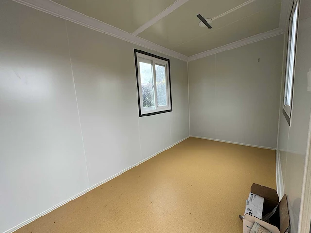 2025 stahlworks type d wit inclusief badkamer en keuken mobiele woonunit / tiny house - afbeelding 2 van  17