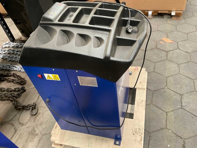 2025 trainsway zh827l banden balanceerapparaat - afbeelding 6 van  7