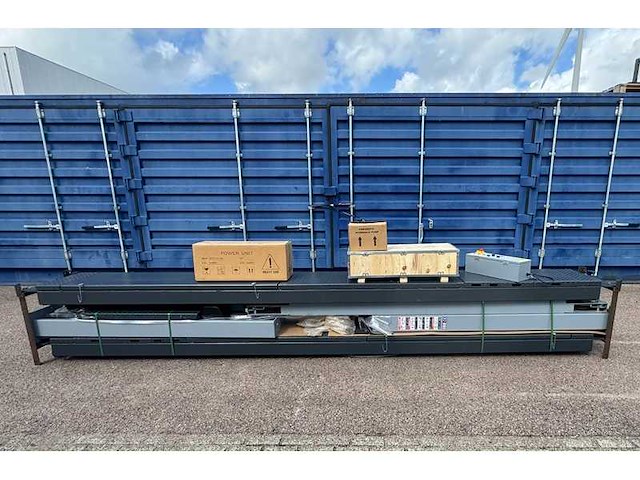 2025 tyreon tpl5500a - 4 koloms uitlijnhefbrug 5t met lucht hydraulische rolkrik (2,5t) en led rijbaanverlichting - afbeelding 9 van  16