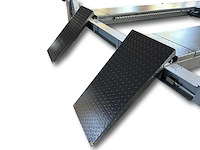 2025 tyreon tpl5500a - 4 koloms uitlijnhefbrug 5t met lucht hydraulische rolkrik (2,5t) en led rijbaanverlichting - afbeelding 9 van  16