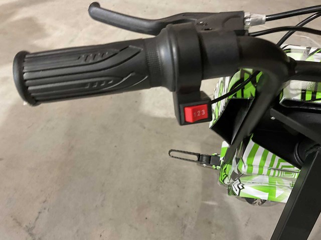 2025 ultra motocross 250w gr elektrische drift trike - afbeelding 4 van  14