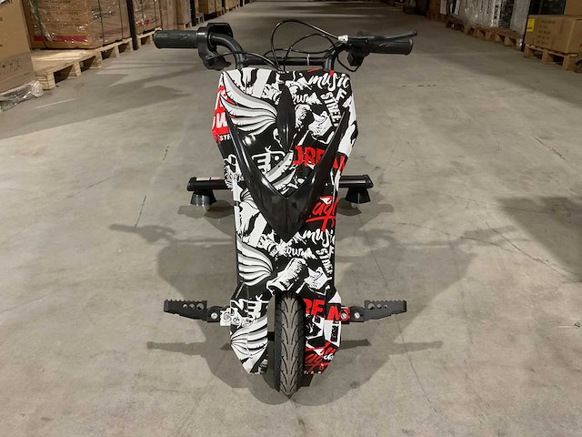 2025 ultra motocross 250w rd/wt elektrische drift trike - afbeelding 10 van  14