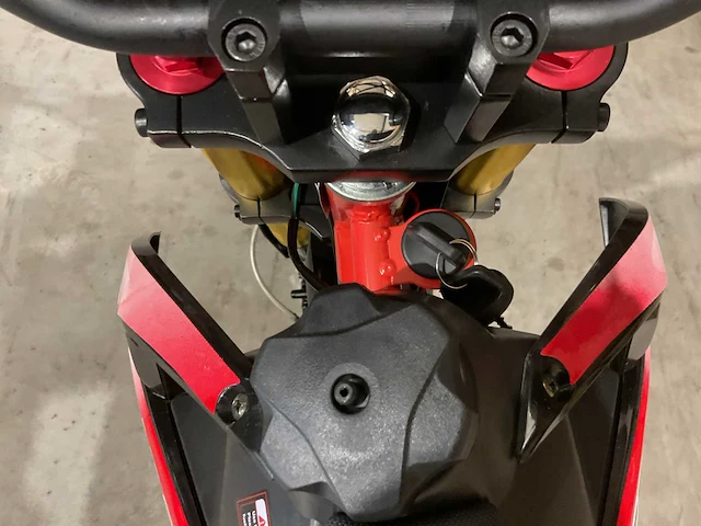 2025 ultra motocross ilx125 crossmotor rood - afbeelding 7 van  18