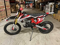 2025 ultra motocross ilx125 crossmotor rood - afbeelding 12 van  18