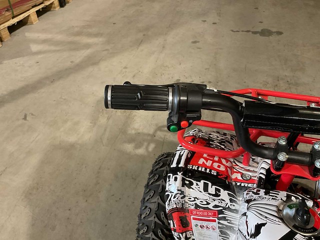 2025 ultra motocross ma06e atx 1000 ro/zw met rekje elektrische quad - afbeelding 13 van  19