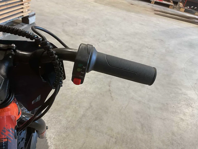 2025 ultra motocross trx250 or elektrische loopfiets - afbeelding 10 van  10