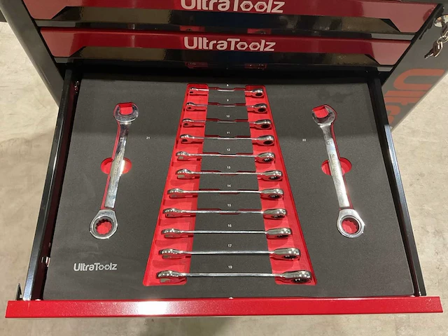 2025 ultratoolz germany 7/7 gereedschapswagen gevuld - afbeelding 5 van  17