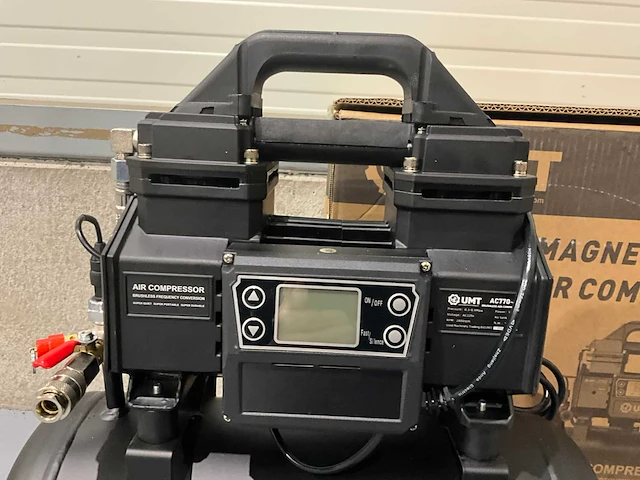 2025 umt ac770-19 19 liter hogedrukcompressor - afbeelding 8 van  11