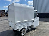 2025 vespa tuktuk ape e-scooter foodtruck - afbeelding 16 van  21