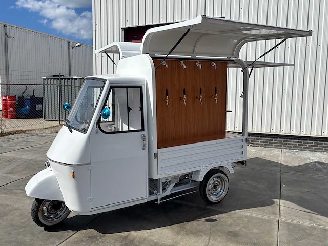 2025 vespa tuktuk ape e-scooter foodtruck - afbeelding 1 van  21