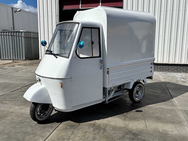 2025 vespa tuktuk ape e-scooter foodtruck - afbeelding 2 van  21