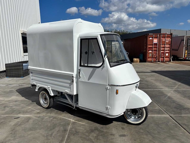 2025 vespa tuktuk ape e-scooter foodtruck - afbeelding 5 van  21