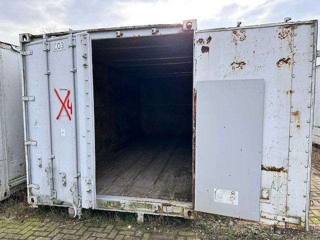 20ft - container op rails - afbeelding 1 van  5