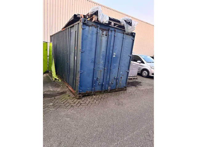 20ft - zeecontainer - afbeelding 1 van  2