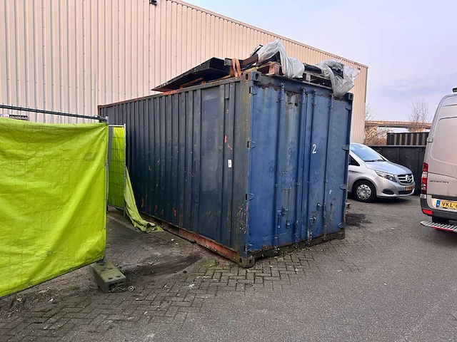 20ft - zeecontainer - afbeelding 2 van  2