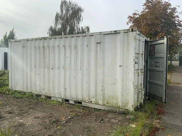 20ft opslagcontainer met inhoud - afbeelding 1 van  8
