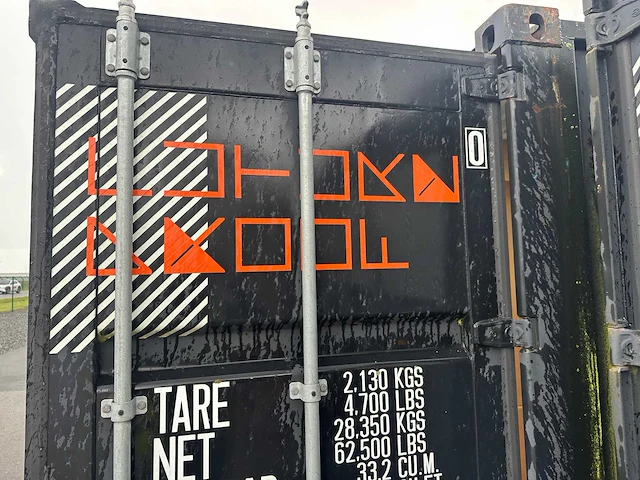 20ft opslagcontainers met grote partij ongebruikt ict materiaal (5x) - afbeelding 10 van  37