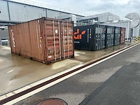 20ft opslagcontainers met grote partij ongebruikt ict materiaal (5x)