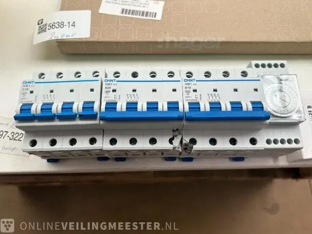20x schakelmateriaal w.o. differentieelschakelaars basetech, hager, eaton - afbeelding 5 van  10