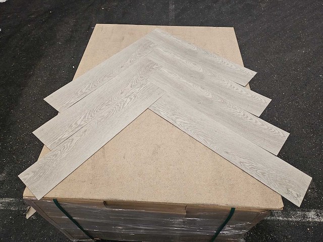 21 m2 pvc dryback visgraat - 750 x 150 x 2,5 mm - afbeelding 3 van  3