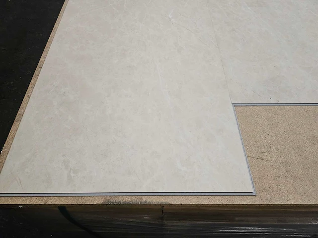 21 m2 pvc spc click xl tegel - 950 x 470 x 5 mm - afbeelding 2 van  3