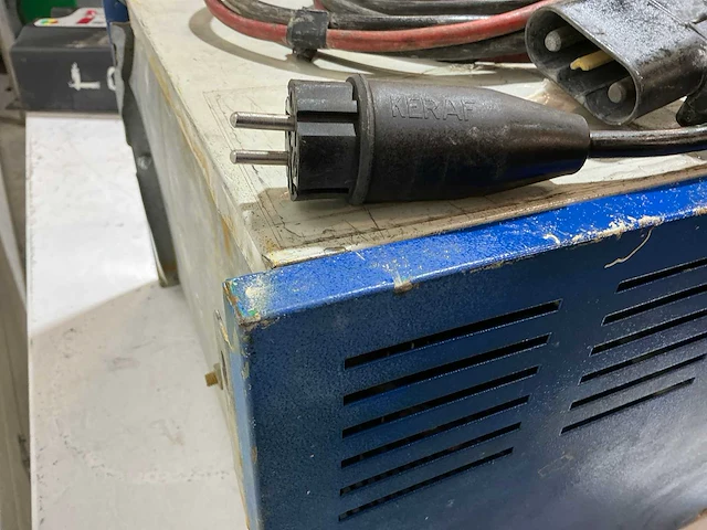 2100tp tp36s040s acculader - afbeelding 4 van  6