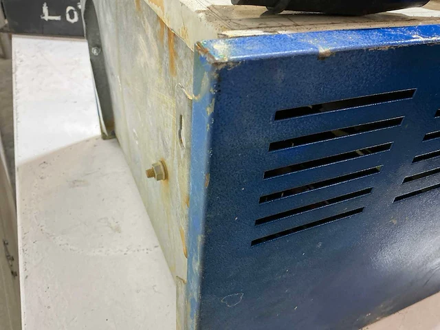 2100tp tp36s040s acculader - afbeelding 5 van  6