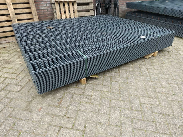 21x heras - 8/6/8 - dubbelstaafs hekwerk 203cm antraciet - afbeelding 1 van  13