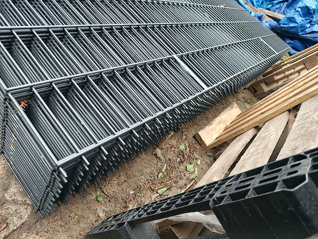 21x heras - 8/6/8 - dubbelstaafs hekwerk 203cm antraciet - afbeelding 9 van  13