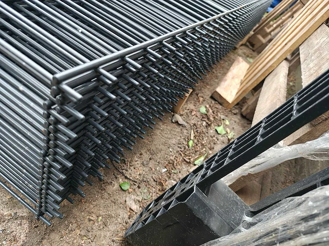 21x heras - 8/6/8 - dubbelstaafs hekwerk 203cm antraciet - afbeelding 10 van  13