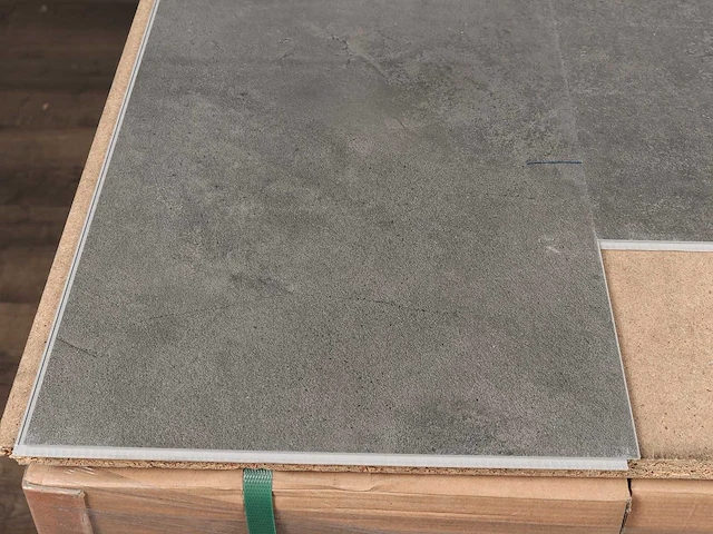22 m2 pvc click tegel - 610 x 305 x 4 mm - afbeelding 2 van  4