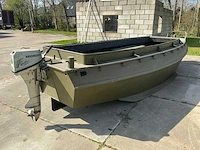 22 militaire transportboot - afbeelding 1 van  22