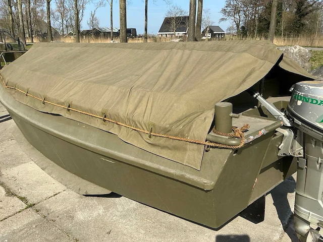 22 militaire transportboot - afbeelding 14 van  22