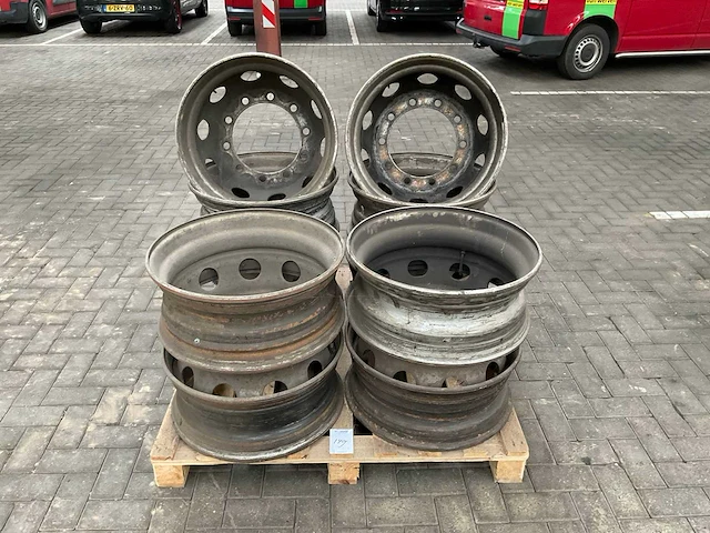 22,5” truck & trailer velg (10x) - afbeelding 1 van  4
