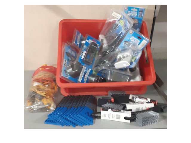 23 diverse auto accessoires en batterijopladers - afbeelding 3 van  3