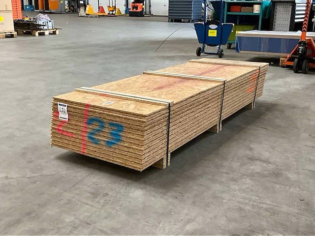 23 osb plaat 2050x675x25 mm (12x) - afbeelding 4 van  5