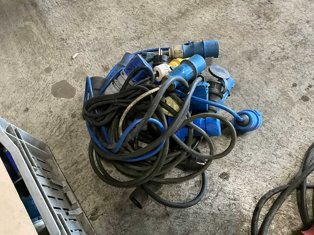 230 volt verleng/verloop - afbeelding 1 van  2