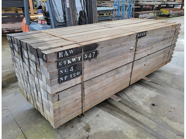 2.300 m3 azobé palen 80 x 80mm 120 st./ 300cm - afbeelding 1 van  8