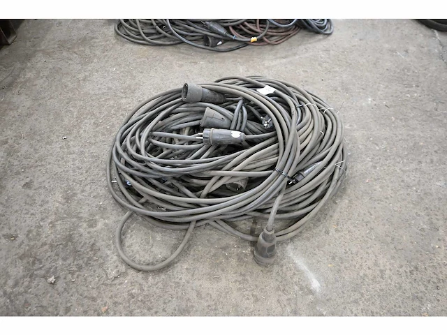 230v verlengkabels (8x) - afbeelding 1 van  2