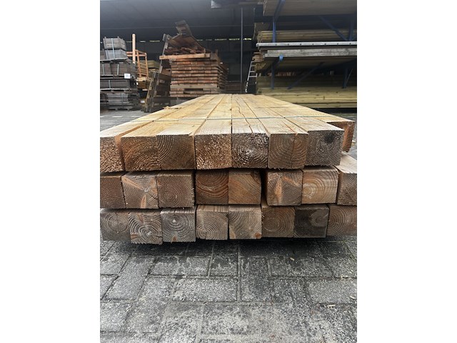 23x 400 cm, 1x 300 cm douglas paal fijnbezaagd , 12 x 12 x 400 cm - afbeelding 2 van  2