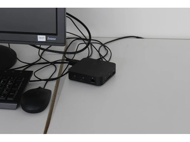 24 inch iiyama met gearlab doc king station met toetsenbord en muis - afbeelding 3 van  3